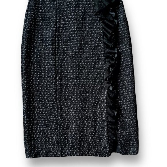 St. John Knit Textured Knit Sheath Dress - Onyx, Size 6, Excellent Condition - Picture 6 of 10